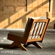 Aura Modern Seat