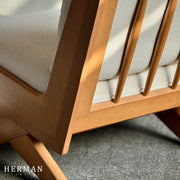 Aura Modern Seat